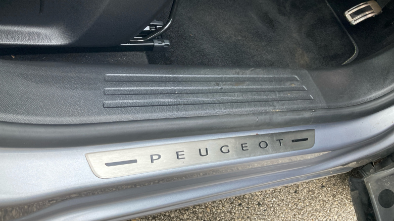 Peugeot 2008 1.2 PureTech 130 GT 5dr Petrol Estate